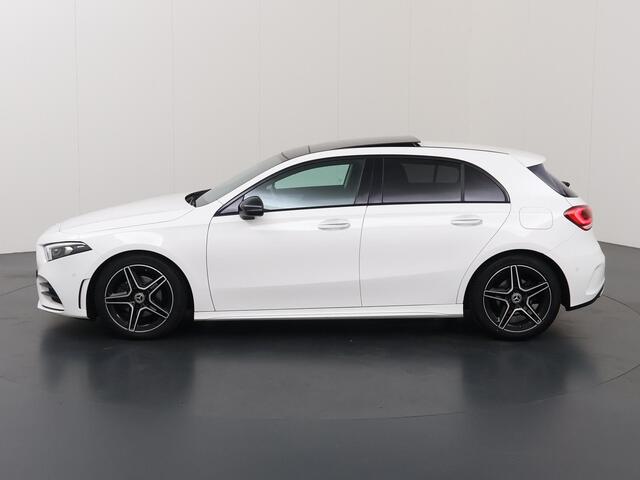 Mercedes-Benz A-KLASSE 180 Business Solution AMG | Night | Panoramadak | Trekhaak | Keyless | Memory | Premium Sound | Multibeam | Widescreen |