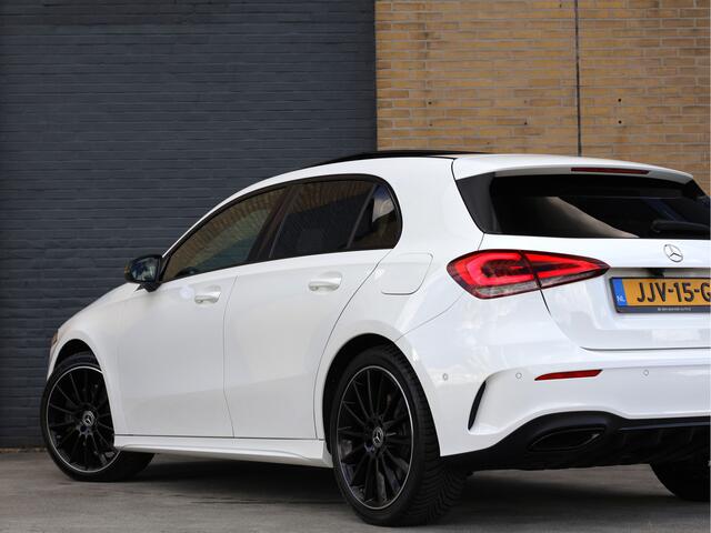 Mercedes-Benz A-KLASSE 250 e AMG Line Pano | Sfeerverlichting | ACC | Night Pack | 19" AMG Zwart