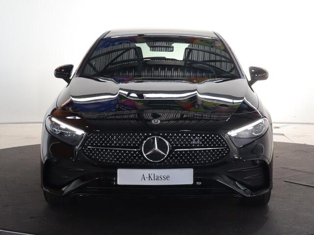 Mercedes-Benz A-KLASSE 250 e Business Solution AMG | Panoramaschuifdak | Stoelverwarming | Achteruitrijcamera | MULTIBEAM LED |