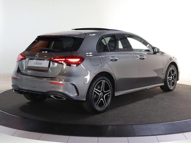 Mercedes-Benz A-KLASSE 250 e Business Solution AMG | Panoramaschuifdak | Stoelverwarming | Achteruitrijcamera | MULTIBEAM LED |