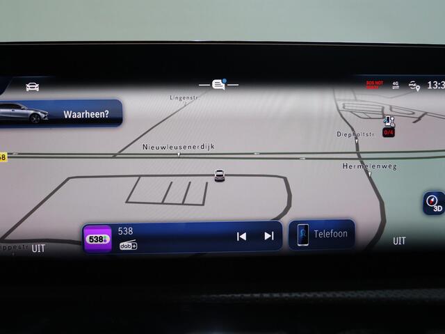 Mercedes-Benz A-KLASSE 250 e Business Solution AMG | Panoramaschuifdak | Stoelverwarming | Achteruitrijcamera | MULTIBEAM LED |