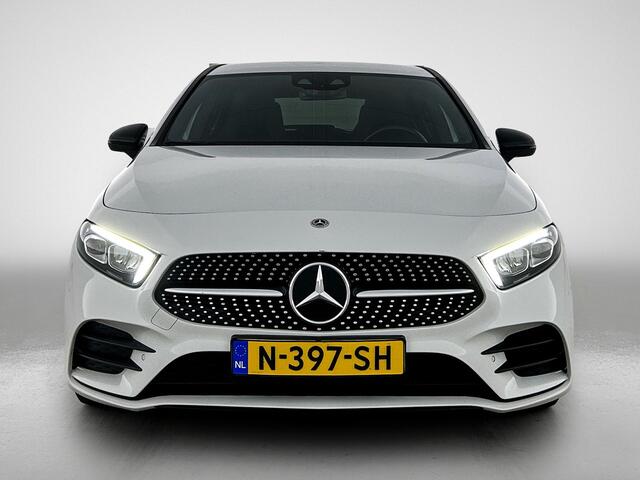 Mercedes-Benz A-KLASSE 180 Business Solution AMG Lichtmetalen velgen | Navigatie | MBUX wide screen | Parking support | Inclusief 24 maanden MB Certified garantie voor Europa.
