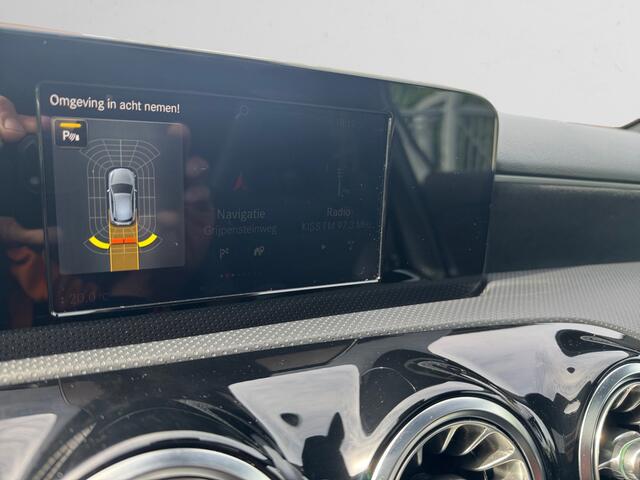 Mercedes-Benz A-KLASSE 200 Business Solution AMG NAP 37dkm, Dealer Onderhouden, Panoramadak, Sfeerverlichting