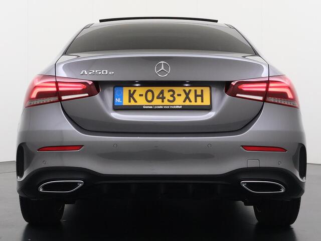 Mercedes-Benz A-KLASSE 250 e Business Solution AMG Limited | Pano | AppleCarplay/AndroidAuto | Dodehoekdetectie