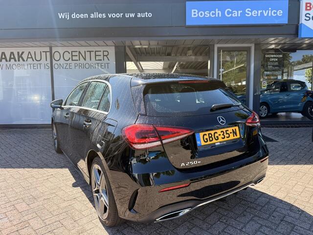 Mercedes-Benz A-KLASSE 250 e AMG Line | Panoramadak