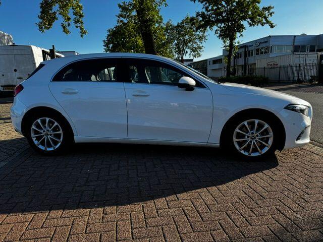 Mercedes-Benz A-KLASSE 200 d Premium Automaat Airco/ECC,Navigatie Prijs Incl. BTW/BPM