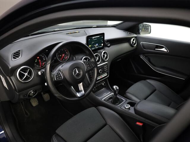 Mercedes-Benz A-KLASSE 180 d Business Solution | Airco | Climate Control | Stoelverwarming | Cruise Control | Bluetooth | Navigatie |