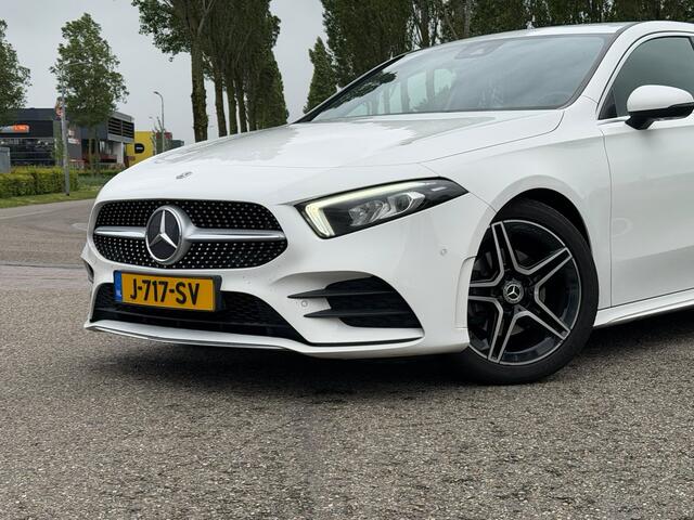Mercedes-Benz A-KLASSE 180 Business Solution AMG l Automaat l Camera l Tempomaat l Stoelverwarming l Led High Perfromance I Zit comfort pakket l Smartphone integratie pakket l