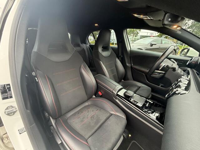 Mercedes-Benz A-KLASSE 180 Business Solution AMG l Automaat l Camera l Tempomaat l Stoelverwarming l Led High Perfromance I Zit comfort pakket l Smartphone integratie pakket l