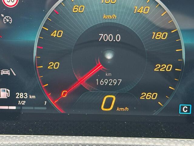 Mercedes-Benz A-KLASSE 180 Business Solution AMG l Automaat l Camera l Tempomaat l Stoelverwarming l Led High Perfromance I Zit comfort pakket l Smartphone integratie pakket l
