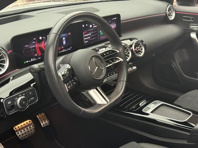 Mercedes-Benz A-KLASSE 250 e AMG Line VOL