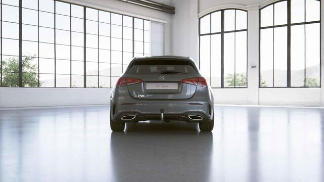 Mercedes-Benz A-KLASSE 250 e AMG Line | Panoramadak | Night | Trekhaak | Widescreen | Getint glas | Stoelverwarming |