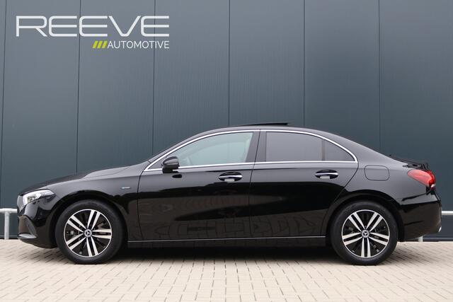 Mercedes-Benz A-KLASSE 250 e Business Solution Luxury Limited Sfeer | Pano | Trekhaak | Camera | Adapt. Cruise | Leer | Full Options