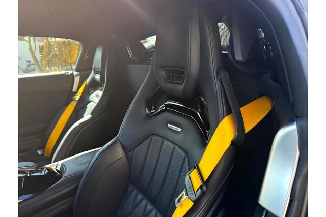 Mercedes-Benz AMG-GT R Roadster 430kW/585pk DKG7 1/750! DISTRONIC PLUS + VIRTUAL COCKPIT + BURMESTER 3D SOUND + CAMERA + BLIS + + STOELVERWARMING + AIRSCARF + MBUX NAVIGATIE + ACHTERASBESTURING + HOMELINK + PARKSENSOREN + 19"/20" LM-VELGEN!