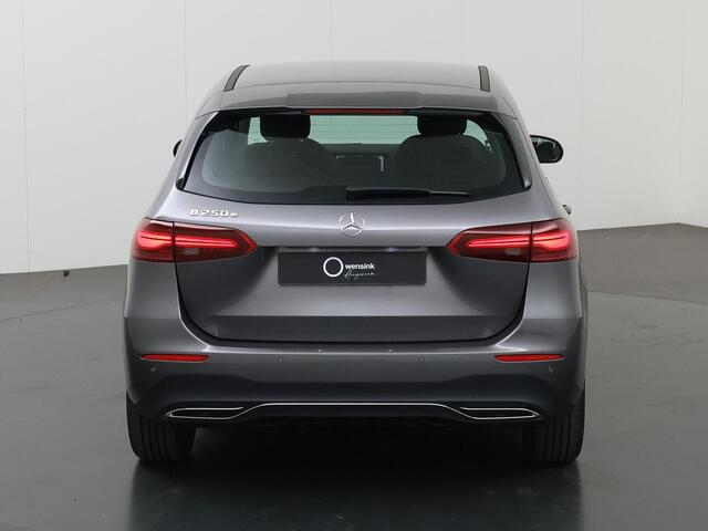 Mercedes-Benz B-KLASSE 250 e Business Line | Apple carplay | Verwarmd stuur | Elektrische achterklep |