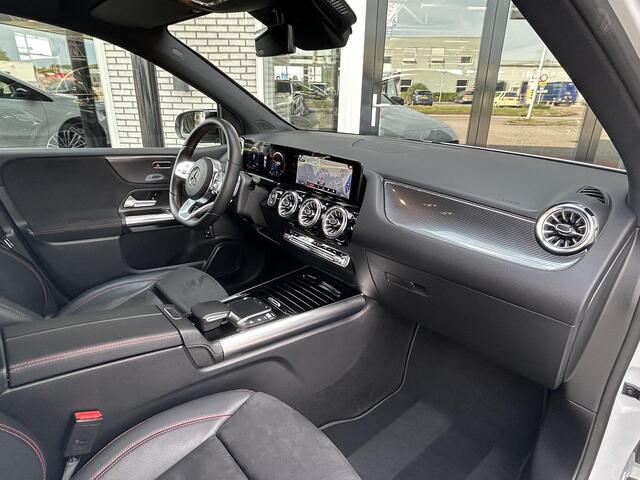 Mercedes-Benz B-KLASSE 180 AMG | Sfeerverlichting | Night Pakket