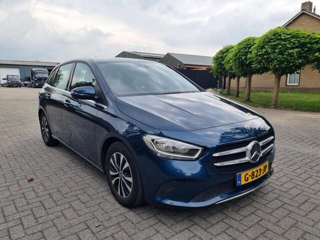 Mercedes-Benz B-KLASSE 180 Aut. Bus. Solution Navi