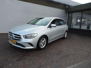 mercedes-benz-b-klasse-180-premium-