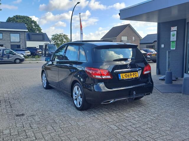 Mercedes-Benz B-KLASSE 180 Business