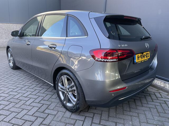 Mercedes-Benz B-KLASSE 160 Advantage Achteruitrijcamera - Airco - Cruise control - Navigatie full map - Parkeersensoren voor en achter - Start/ stop systeem