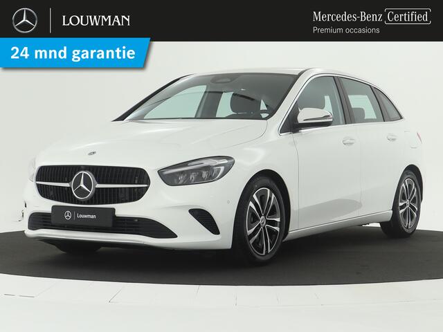 Mercedes-Benz B-KLASSE 180 Star Edition Luxury Line | Trekhaak | Dodehoekassistent | Parkeerpakket met achteruitrijcamera | Sfeerverlichting | USB-pakket plus | Keyless-Go comfortpakket | Draadloos oplaadsysteem voor Smartphone |