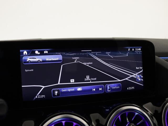 Mercedes-Benz B-KLASSE 180 Star Edition Luxury Line | Trekhaak | Dodehoekassistent | Parkeerpakket met achteruitrijcamera | Sfeerverlichting | USB-pakket plus | Keyless-Go comfortpakket | Draadloos oplaadsysteem voor Smartphone |