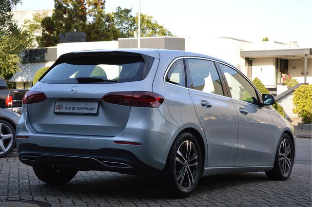 Mercedes-Benz B-KLASSE 180 Business Line AUTOMAAT | LED | CARPLAY | NAVI | CRUISE | CAMERA | DAB | ENZ