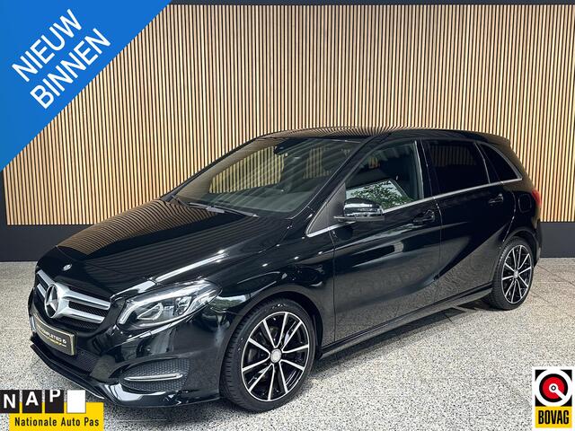 Mercedes-Benz B-KLASSE 180 AMG-Pakket NL auto | Lederen bekleding | Navi