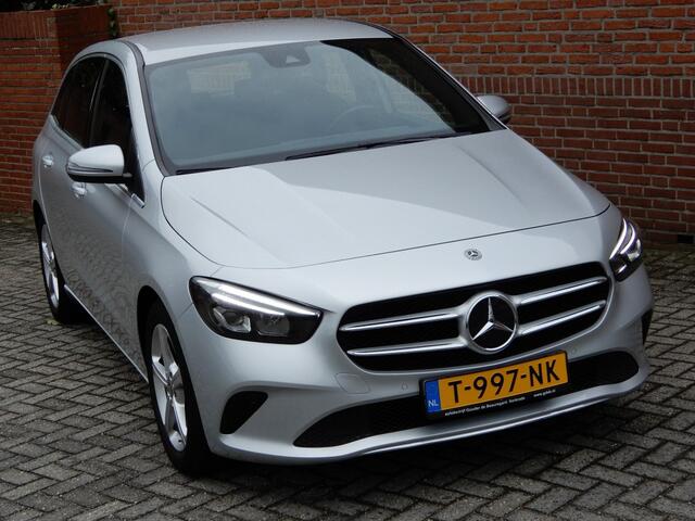 Mercedes-Benz B-KLASSE 180 BUS. SOLUTION automaat