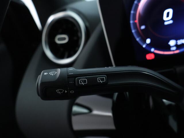 Mercedes-Benz B-KLASSE 180 Business Solution AMG Achteruitrijcamera | Smartphone integratiepakket | Elektrische achterklep | Inclusief 24 maanden MB Certified garantie voor Europa.