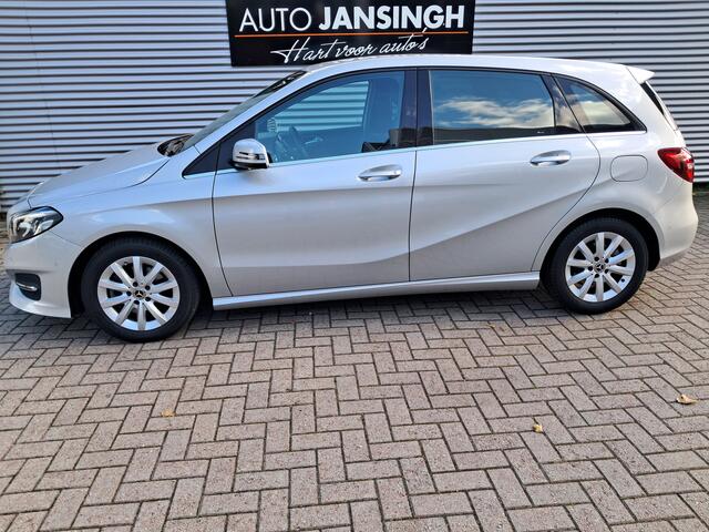 Mercedes-Benz B-KLASSE 180 Ambition Automaat met 20.409 km !!!!! | Clima | Cruise control | Navigatie | LM Velgen | Michelin Cross Climate banden | RIJKLAARPRIJS INCL 12 MAANDEN GARANTIE EN BEURT