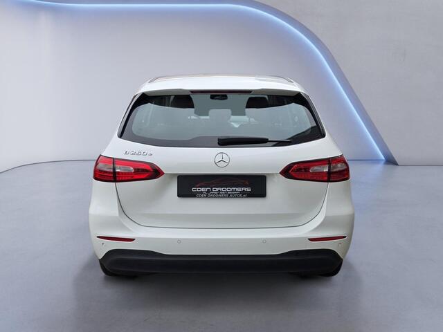 Mercedes-Benz B-KLASSE 250 e Business Solution Luxury Limited /Apple Carplay/Parkeersens. rondom/Stoelverw./Climate&Cruise Contr./DAB+/Half leder/17''/(MET GARANTIE*)