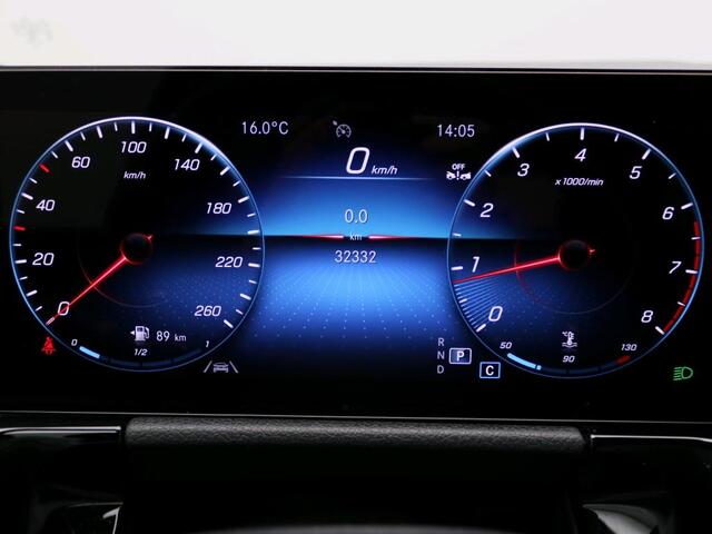 Mercedes-Benz B-KLASSE 180 Business Solution AMG AMG Line | Night Pakket | Panorama Schuif-Kanteldak Inclusief 24 maanden Mercedes-Benz Certified garantie voor Europa.