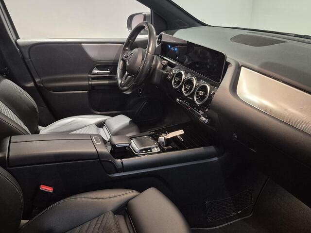 Mercedes-Benz B-KLASSE 180 Business Solution | Navigatie | Achteruitrijcamera | Climate control