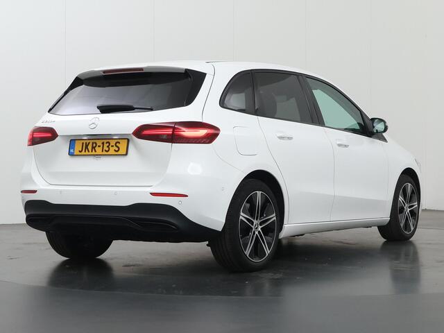 Mercedes-Benz B-KLASSE 250 e Star Edition Luxury Line | Night pakket | Trekhaak elektrisch | Stoelverwarming | Verwarmd stuur |