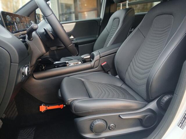 Mercedes-Benz B-KLASSE 180 Business Solution Plus / Trekhaak / camera / Apple carplay / android auto