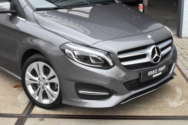 Mercedes-Benz B-KLASSE 180 Ambition *Halfleder | A/C | Navi | Cruise | Bluetooth | Parkeersensoren | 17" Lichtmetaal*
