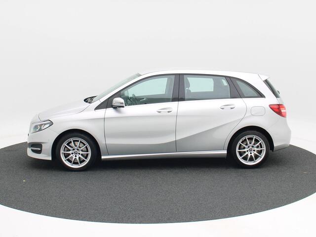 Mercedes-Benz B-KLASSE 250 Ambition Automaat 211 Pk | Camera | Keyless | LED | Navigatiesysteem | Parkeersensoren | 18 Inch | 81.928 Km