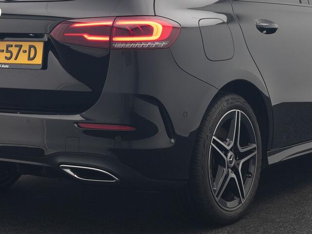 Mercedes-Benz B-KLASSE 250 e Business Solution AMG Limited Plug In Hybrid 218pk PHEV | Panodak | Camera | Night Pakket | Alcantara Sportstoelen Verwarmd | Apple Carplay | Widescreen Cockpit | Navigatie | Lane Assist | Virtual | DAB |