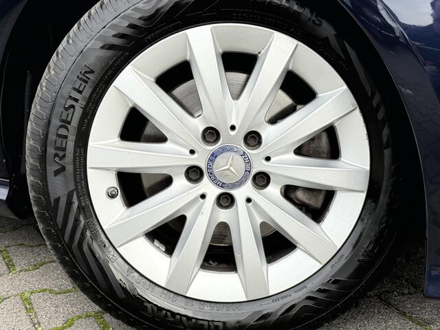 Mercedes-Benz B-KLASSE 180 Lease Edition Plus | Trekhaak | Pano | Navi | Camera | PDC | LED