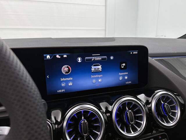 Mercedes-Benz B-KLASSE 180 Business Solution AMG | Nightpakket | Smartphone integratie | Panoramaschuifdak | Stoelverwarming voor | EASY PACK achterklep | Keyless-Go comfortpakket | MULTIBEAM LED |
