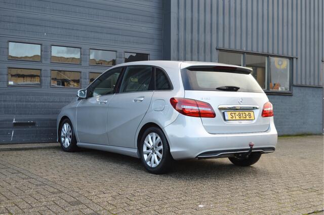 Mercedes-Benz B-KLASSE 180 Business | ORG. NL | CAMERA | TREKHAAK | LED |