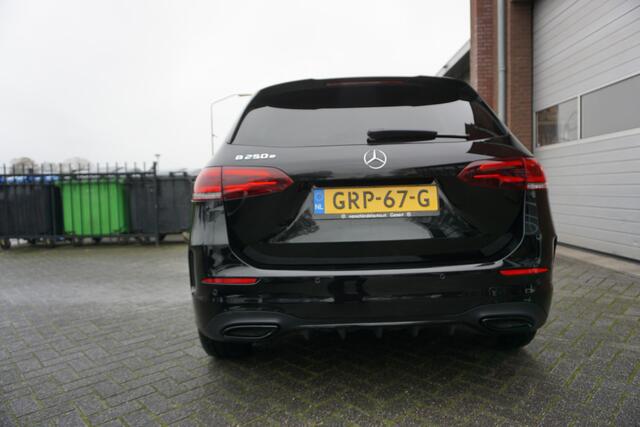 Mercedes-Benz B-KLASSE 250E PREMIUM PLUS AMG VOLLEDIG DEALER ONDERHOUDEN CAMERA FULL LED LEDER-ALCANTARA STOELVERWARMING NAVI ANDROID-APPLECARPLAY 18INCH PDC V+A BLUETOOTH ENZ...