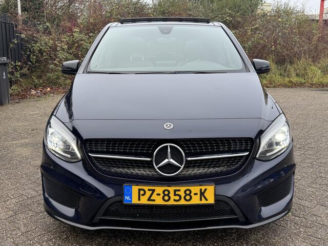 Mercedes-Benz B-KLASSE 180 Ambition AMG Panorama/Alcantara/Navi/PDC