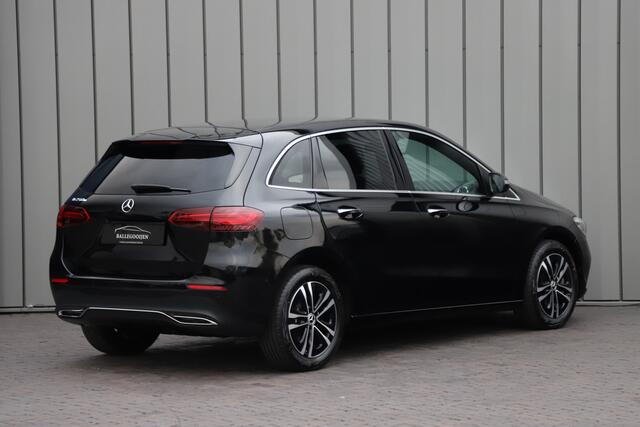 Mercedes-Benz B-KLASSE 250e Luxury Line | 218PK | Keyless-go | Sfeerverlichting | ACC | Stuurwielverw. | Standkachel | 2024.