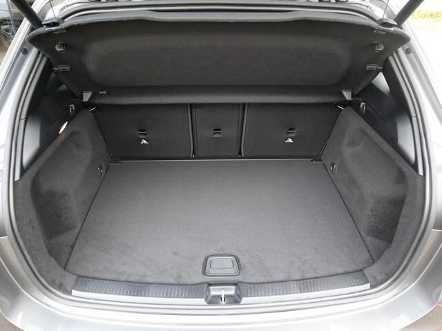 Mercedes-Benz B-KLASSE 180 AMG Line