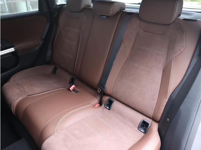 Mercedes-Benz B-KLASSE 180 Business Solution AMG