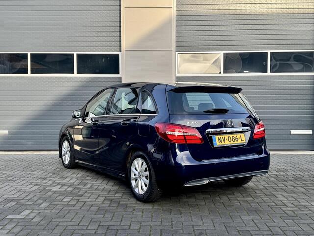 Mercedes-Benz B-KLASSE 180 Business Solution AUT/ 2e eigenaar/ Camera/ PDC V+A/ LED/ NAP