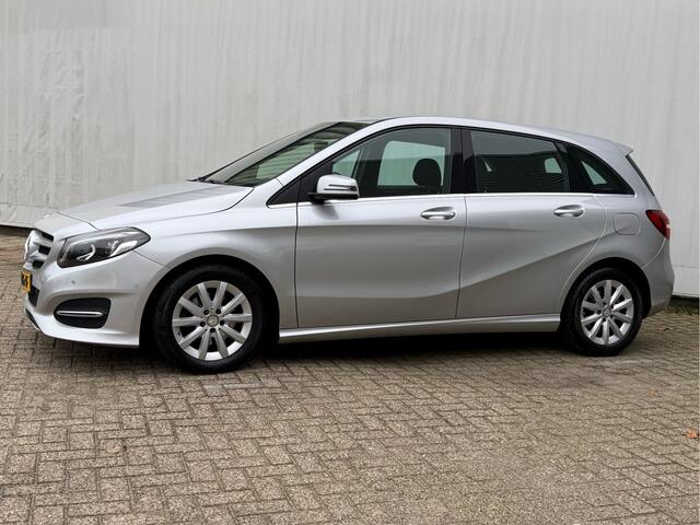 Mercedes-Benz B-KLASSE 180 Ambition Aut. / Trkhk / Navi/Sp.stln.