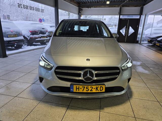 Mercedes-Benz B-KLASSE 180 Advantage | 12MND GARANTIE | LED | CARPLAY | NAVI | CRUISE | LMV | TREKHAAK |